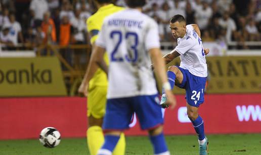 VIDEO Čudesan gol Mikanovića! Silovito je probio mrežu Slavena