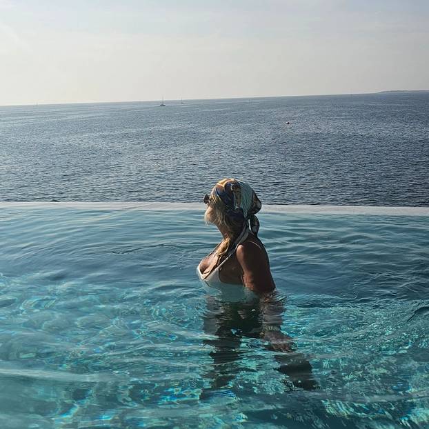 Struk se stanjio, a raspored se zgusnuo! Gazdina kći Iva Todorić živi punim plućima, bez kočnica