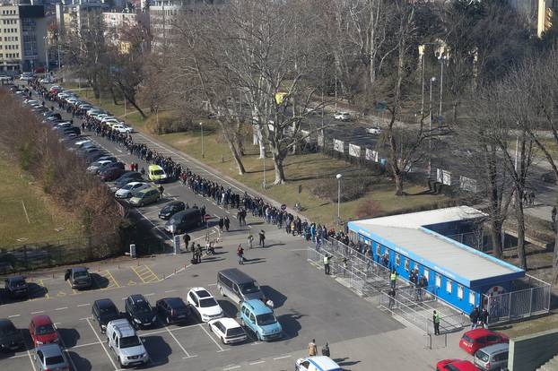 Zagreb: PoÄela prodaja ulaznica za osminu finala Europske lige izmeÄu Dinama i Benfice