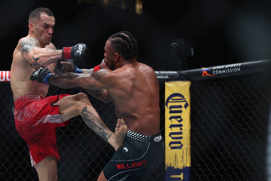 MMA: UFC 332