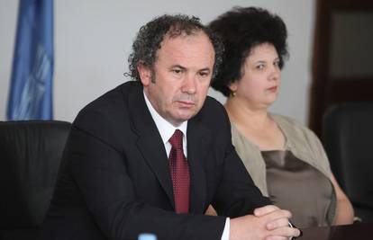 Željko Kerum se ispričao zbog vrijeđanja novinara 
