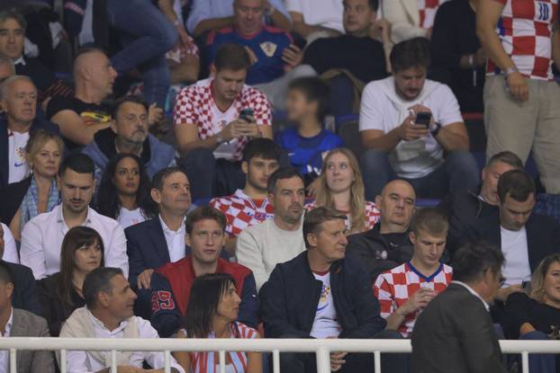 FOTO Obitelj Modrić bodrila je naše nogometaše na Poljudu: Evo tko je još bio na tribinama