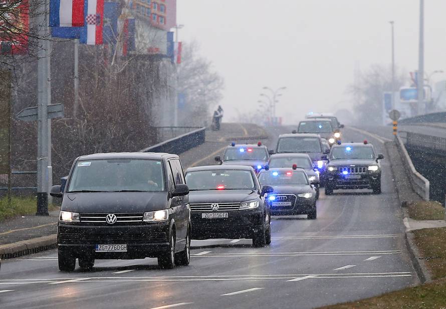 'S Vučićem sam razgovarao o suradnji, odšteti, nestalima...'