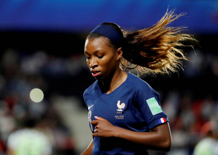 Nigerija poludjela na ponovljeni penal, VAR pomaže domaćima