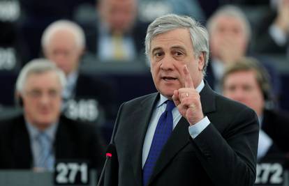 Slovenci inzistiraju na ostavci predsjednika EP-a A. Tajanija