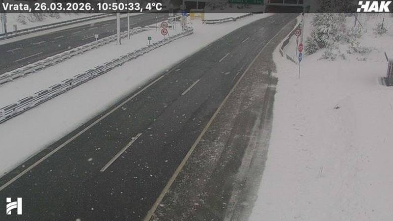 Zbog snježnog kaosa zabranili promet šleperima do Primorja. HAK: Ovo je stanje u prometu