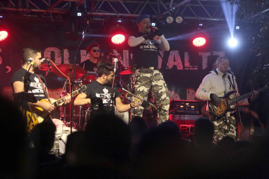 Pogledajte kako se Nova čekala u Zagrebu, Splitu, Zadru...