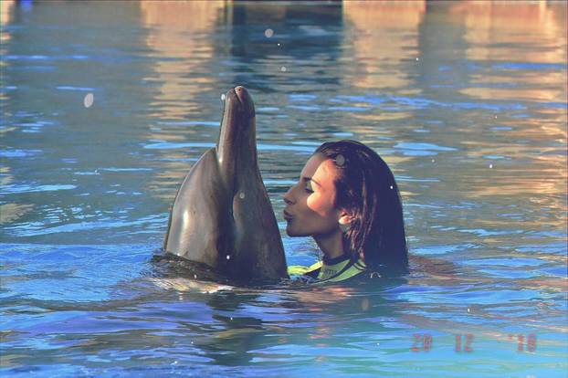 FOTO Bivša klizačica osvojila je Livakovića. Skrivala je trbuh na utakmici, sad su dobili prinovu