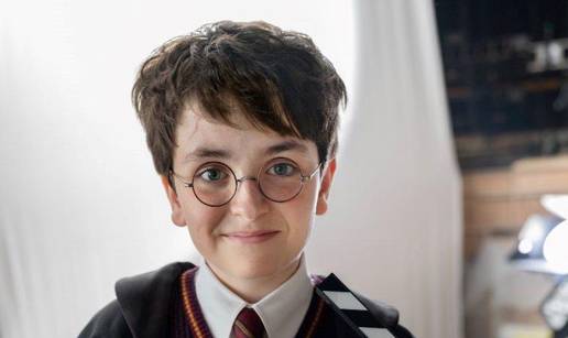 Objavili su fotku novog Harryja, fanove zasmetao jedan detalj...