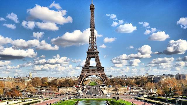 VIDEO Zatvara se Eiffelov toranj u Parizu! Radnici nezadovoljni, najavili su odlazak u štrajk...