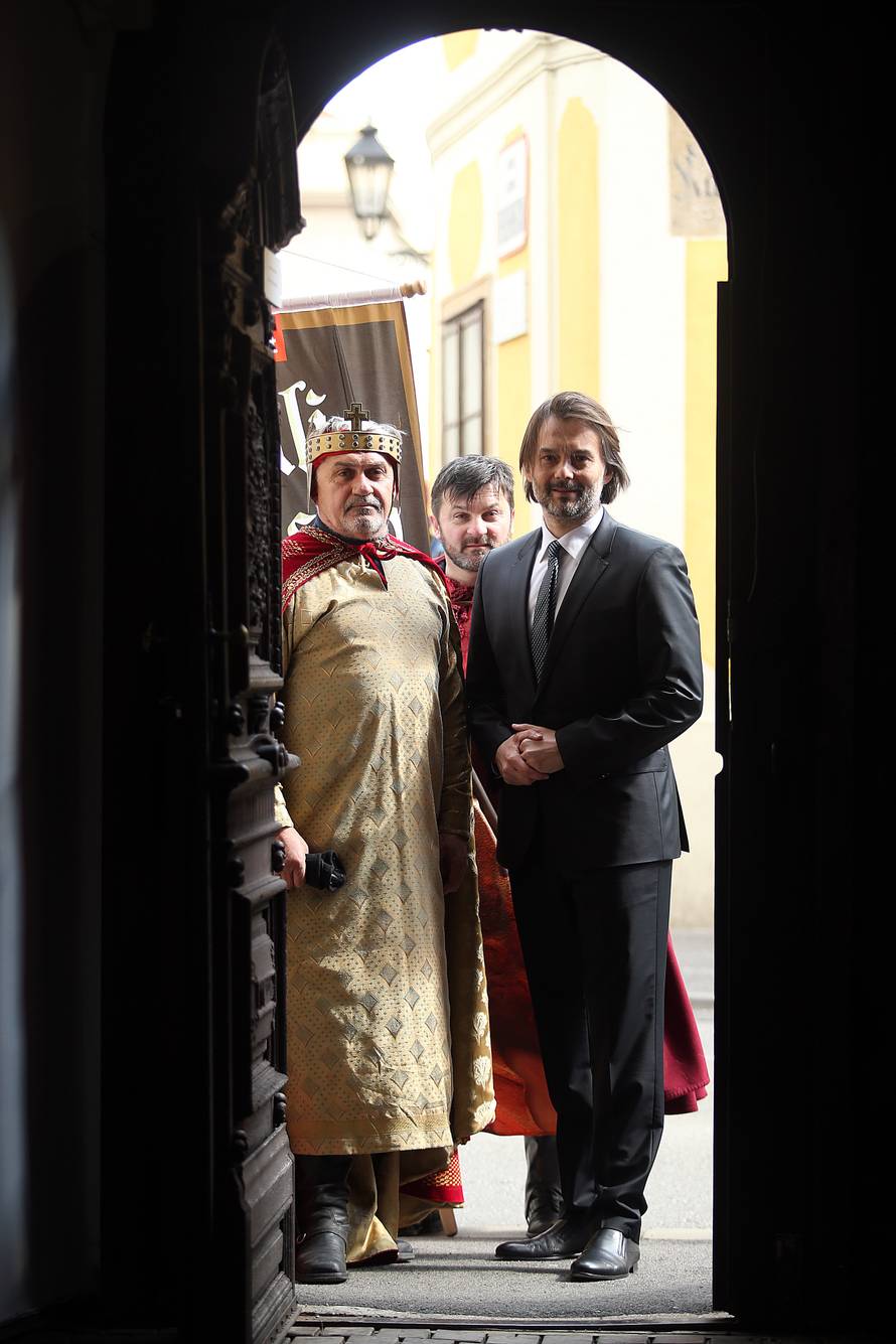 Moćni kralj Tomislav projahao Zagrebom s Kravat pukovnijom