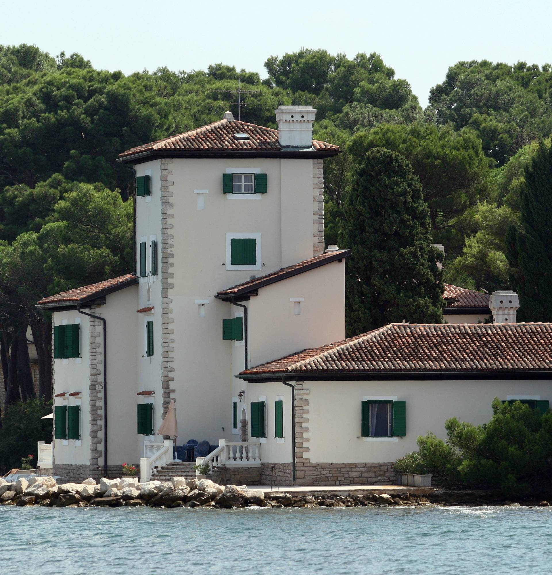 Jovankina vila na Galiji i vila Kaštel država daje u koncesiju