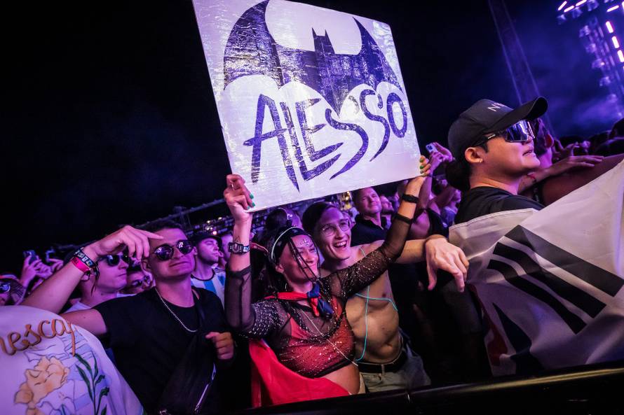 Split - DJ-a Alesso