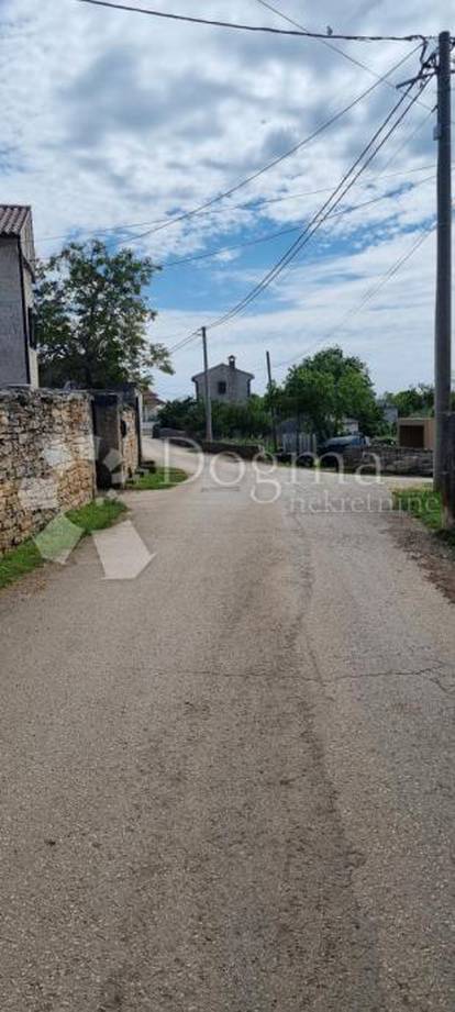 FOTO U prodaji ruševina gdje je 'harao' istarski vampir, vila sa sirenom i 18m2 za 90.000 eura