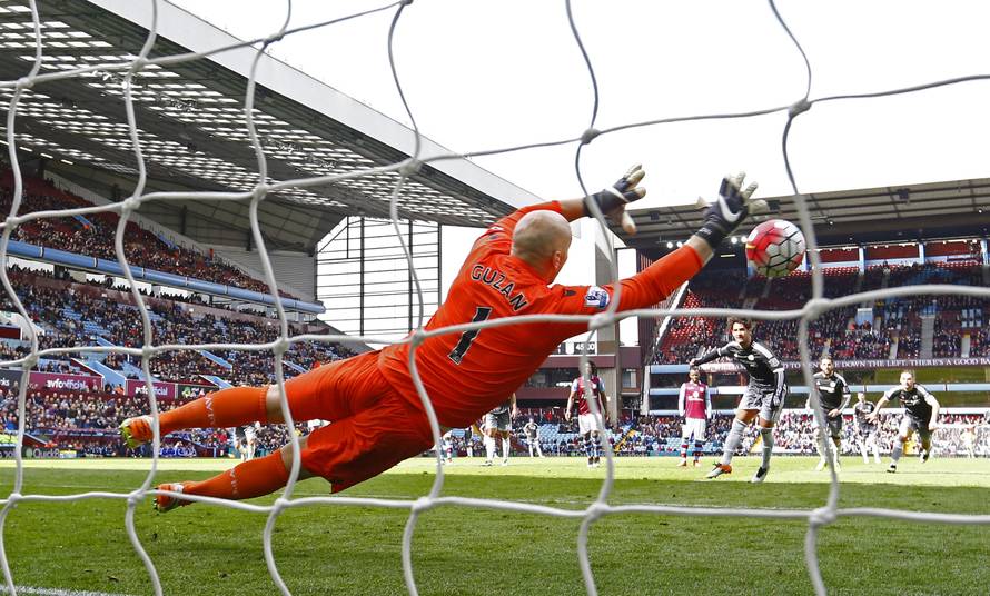 Chelsea deklasirao Aston Villu, Alexandre Pato zabio na debiju