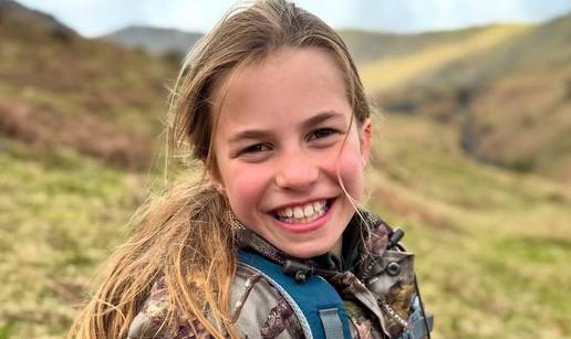 Nova fotka princeze Charlotte oduševila javnost: Komentari na jedan detalj samo se nižu