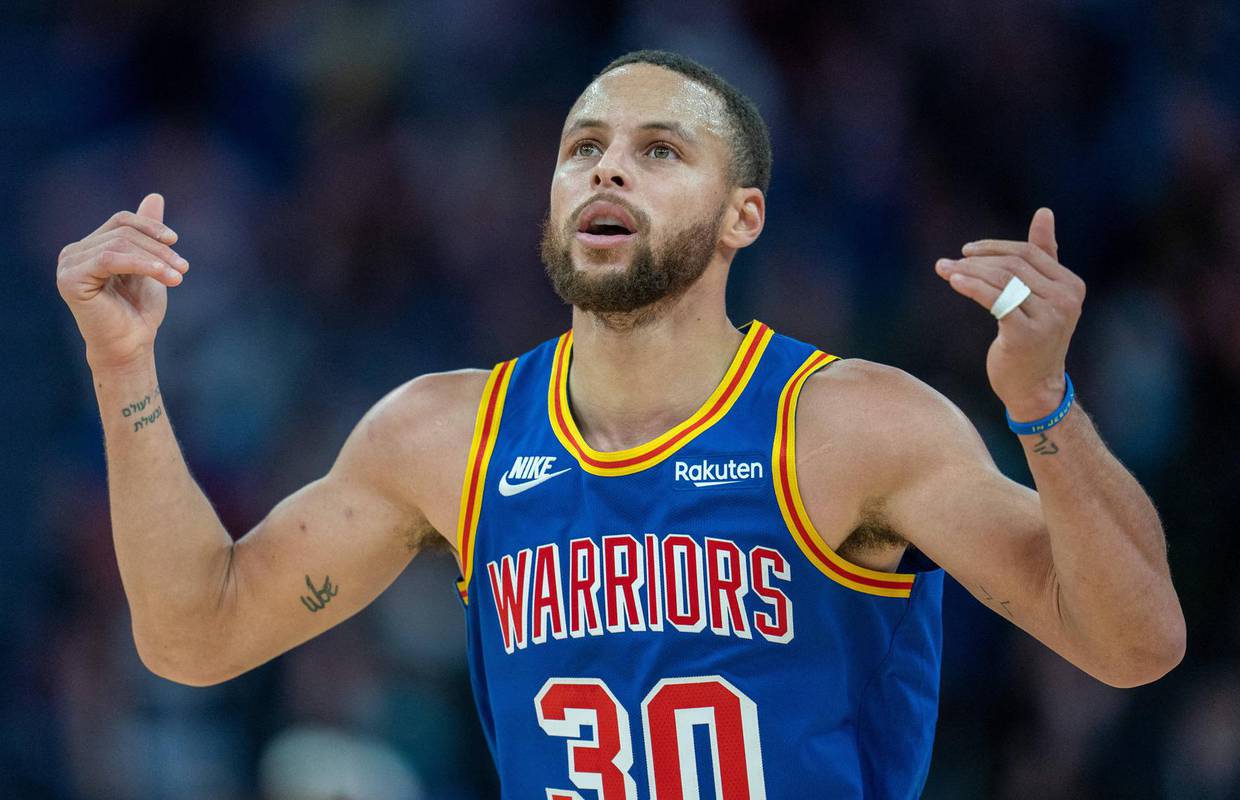 Curry za košarkašku povijest: Prvi ikada zabio 3000 trica