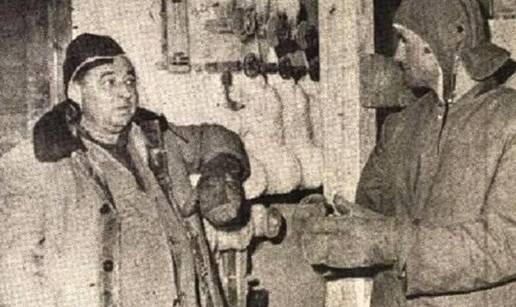 Fotka iz kolovoza 1970. godine: Zagrepčani u bundama. Mnogi su mislili da je fejk. Ali nije...