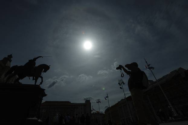 Na nebu iznad Zagreba na kratko se pojavio optički fenomen "halo"