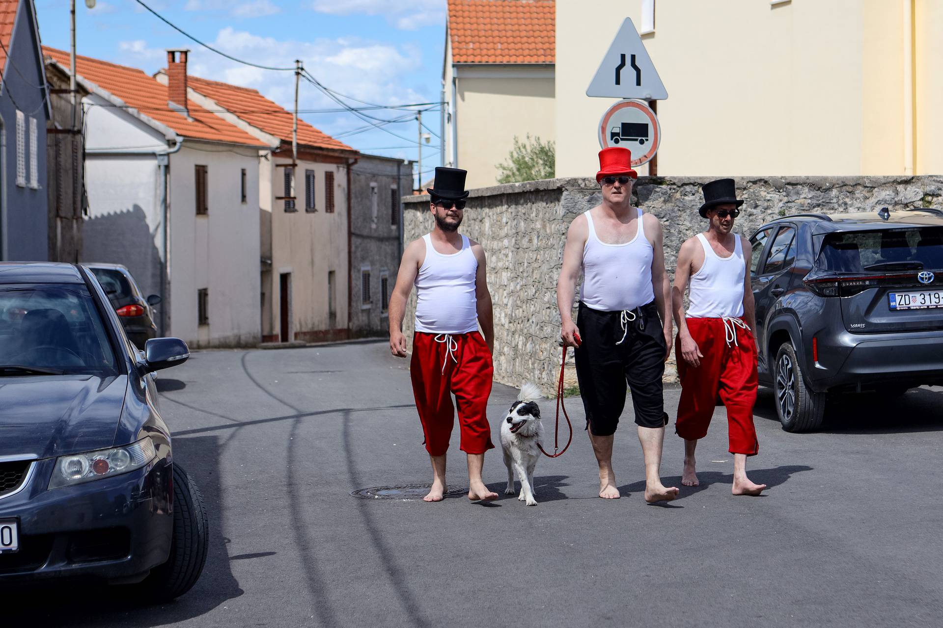 Zadar: Enio Meštrović glasovao na parlamentarnim izborima