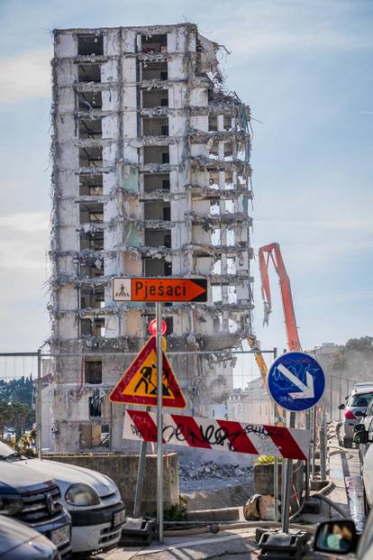 Split: Nastavak rušenja zgrade Hotela Marjan