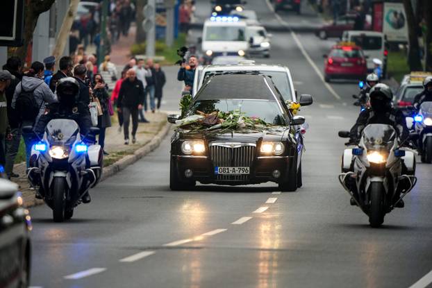 Sarajevo: Povorka prema gradskom groblju Barama