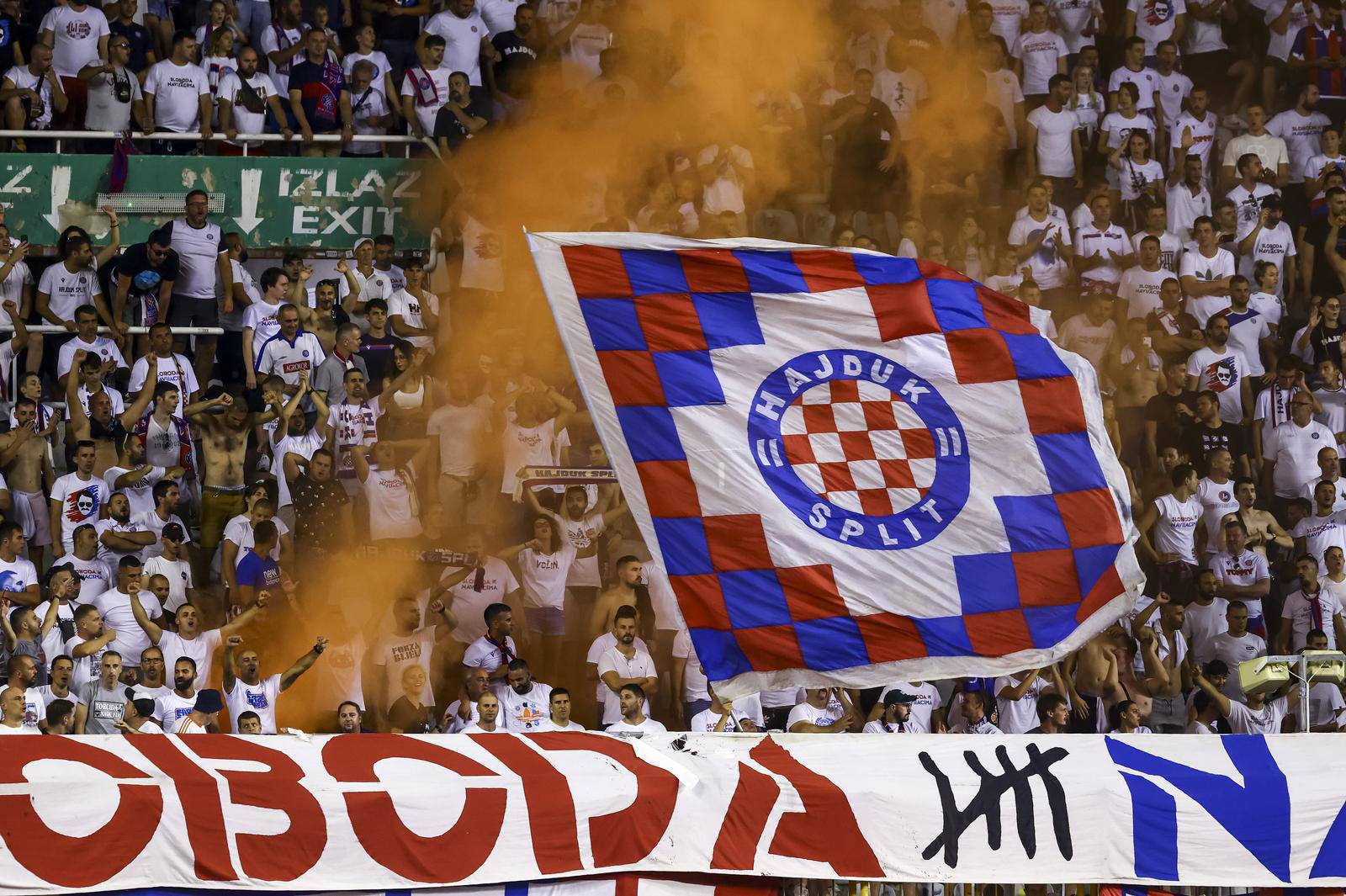 Split: Navijačka atmosfera na utakmici HNK Hajduk - Villarreal CF