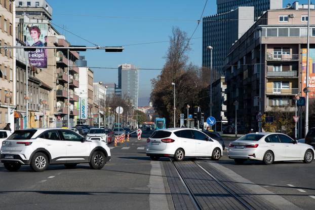 Zagreb: Nova regulacija prometa kod Vjesnika
