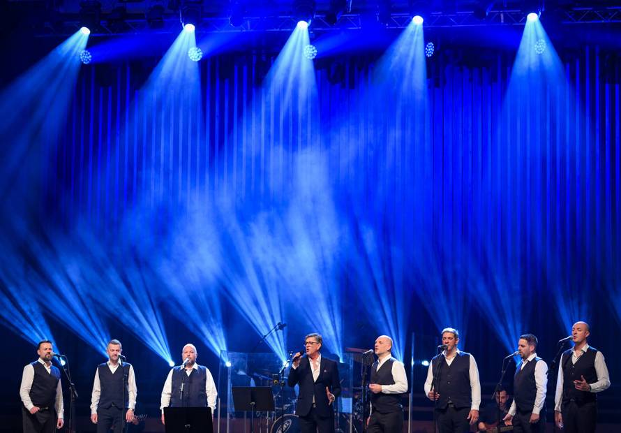 Zagreb: Klapa Rišpet održala je koncert u Lisinskom 