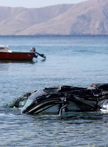 Iz mora kod Senja izvučen automobil u kojem je poginulo četvero stranih državljana