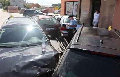 Teška nesreća u Krapini: Autom izletio s ceste, zabio se u drugo vozilo i pokosio dvoje pješaka