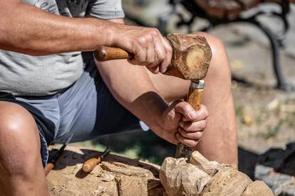 FOTO Kipari naivci sudjelovali su u stvaranju kipova od hrasta