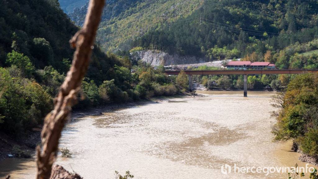 FOTO Ovako izgleda Jablanica sedam dana nakon katastrofe. Počela obdukcija žrtava...