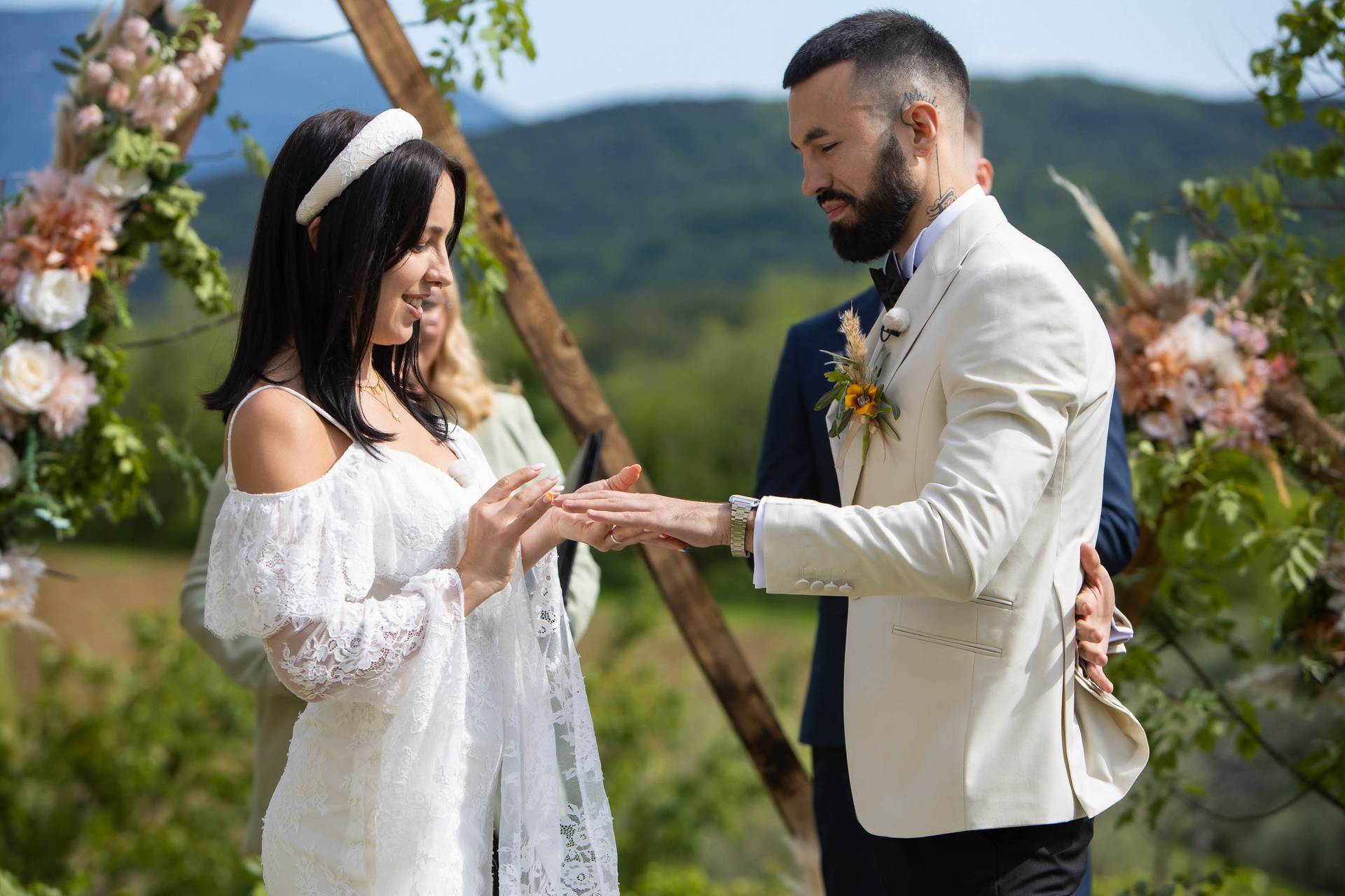 Tiago i Tina se poljubili, pričali o intimi. Gledatelji: 'Ohladit će se oni brzo, euforija će splasnuti...'