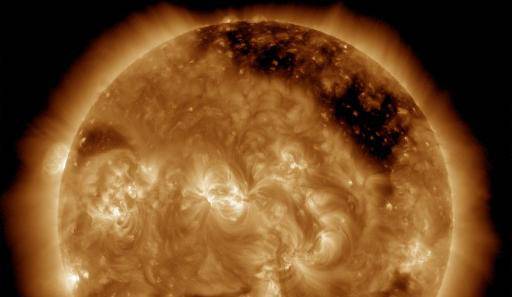 Što se događa sa Suncem? Na njemu su otkrili golemu "rupu"