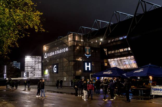 Navijači dolaze na stadion uoči susreta Malmoa i Dinama u 3. kolu Europske lige