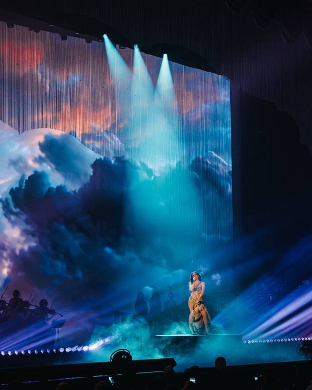 FOTO  Disciplina, snaga i ples - tajna top izgleda Jennifer Lopez