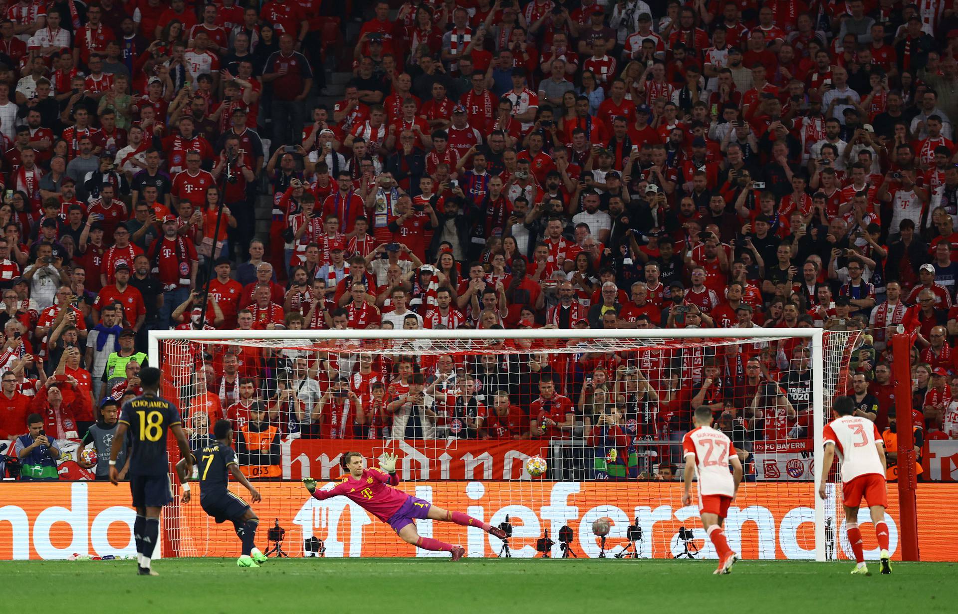 Champions League - Semi Final - First Leg - Bayern Munich v Real Madrid