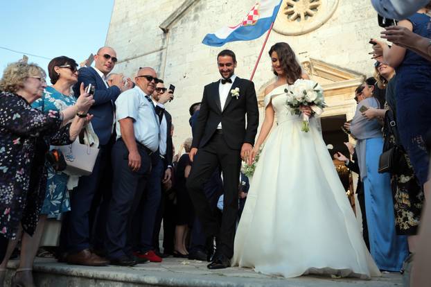 ARHIVA - 2018. Cavtat: Marin Čilić sa suprugom Kristinom izlazi iz crkve nakon vjenčanja