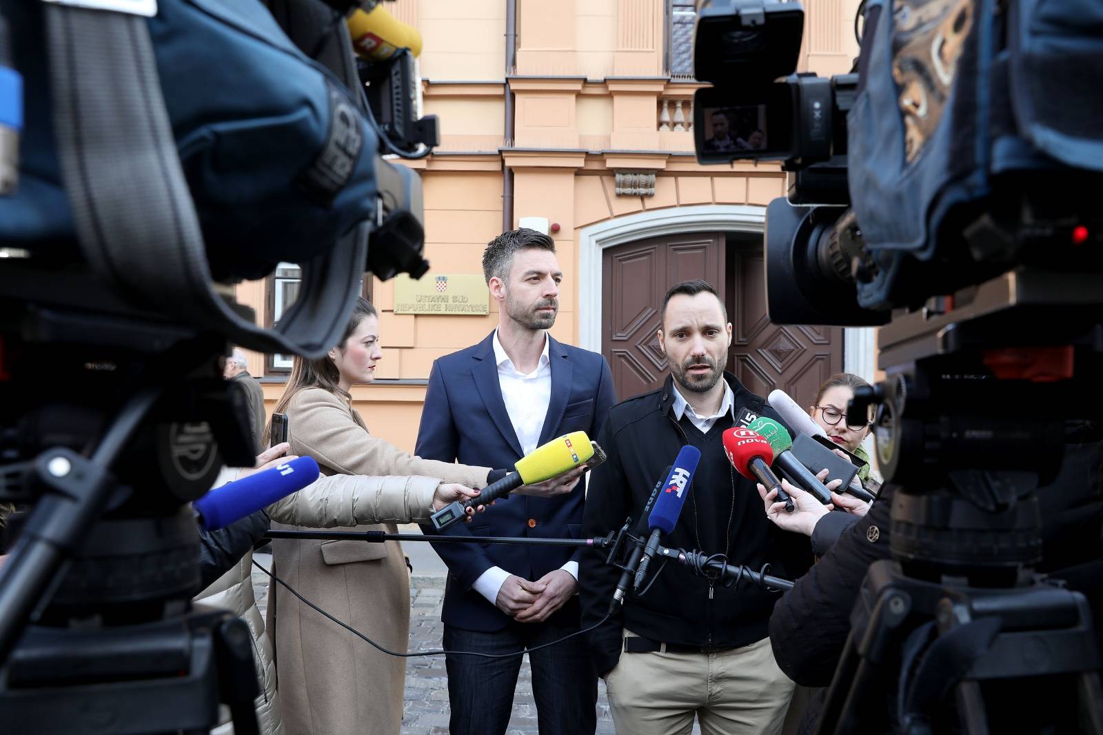 Zagreb: Podnesen zahtjev za ocjenu ustavnosti Zakona o udomiteljstvu