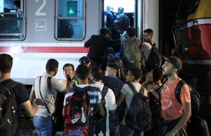 Vlak se sprema za Zagreb: U Hrvatsku ušlo 1300 izbjeglica