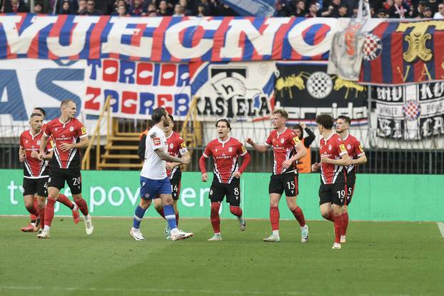 Split: Marko Livaja, nakon što je Hajduk primo gol, odgurno Mudražiju