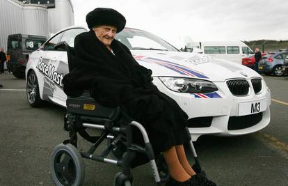 Bakica na 107. rođendan jurila u BMW-u 175 km/h