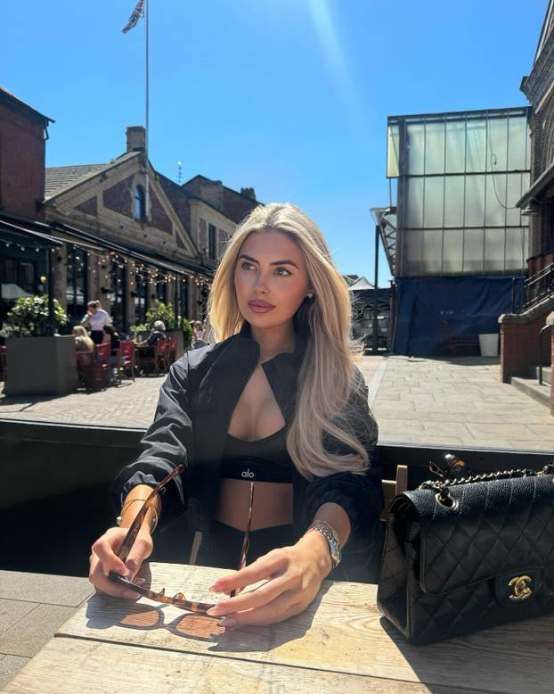 FOTO Zanosna pravnica ostavila novu 'devetku' Chelseaja zbog prevare? 'Ne može ostati odan'