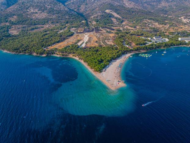 Fotografije iz zraka plaže Zlatni rat koja je promijenila svoj oblik