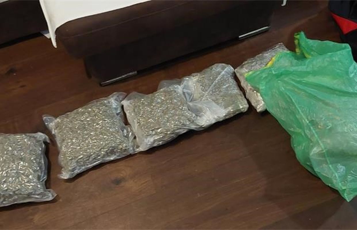 Kod Rijeke uhićeno više ljudi: Otkrili laboratorij, zaplijenili 6,6 kg marihuane, kokain...