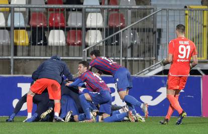 Hajduk potvrdio: Pet igrača je pozitivno, svi moraju u izolaciju
