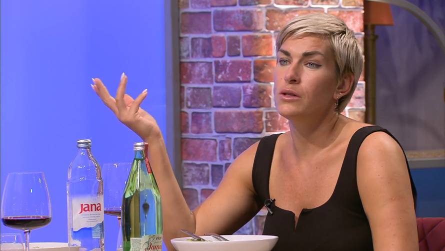 Manuelov plavi tim pobijedio je u izazovu: Kandidati kuhali jela za poznate hrvatske sportaše