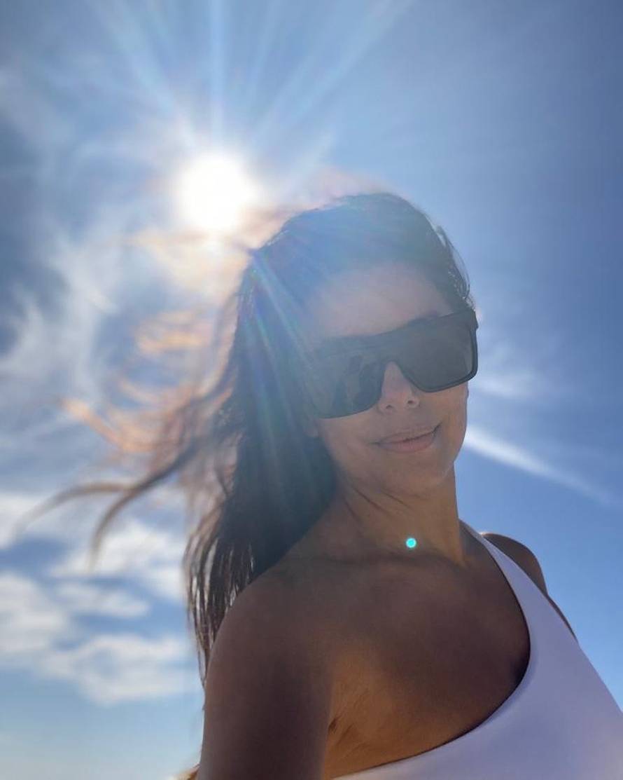 Eva Longoria s obitelji uživa u Meksiku, fanovi joj hvale liniju