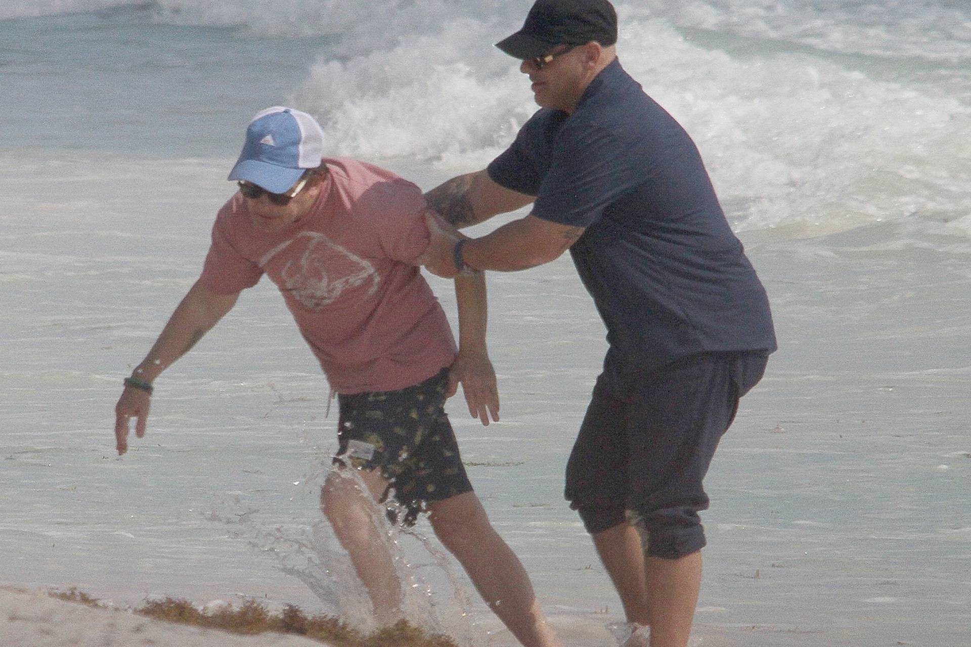 *PREMIUM-EXCLUSIVE* Beloved "Back to the Future" star Michael J. Fox spends New Year in Tulum, Mexico